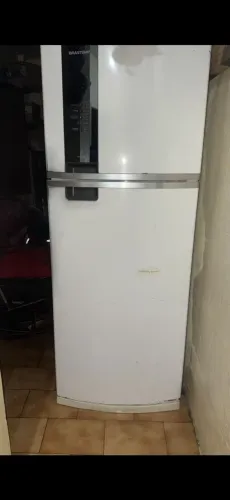 Vendo uma geladeira