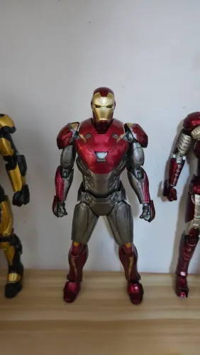 Action Figure Marvel Homem de Ferro