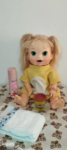 Baby alive Sara comilona loira 