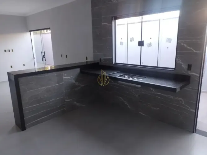 Casa com 3 dormitórios à venda, 78 m² por R$ 395.000,00 - Jardim Veneza - Mogi Guaçu/SP