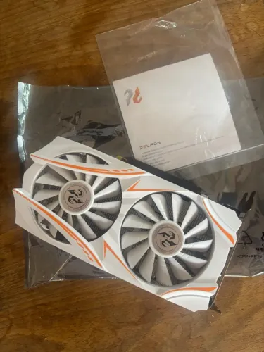 Placa de vídeo 5500xt - Branca