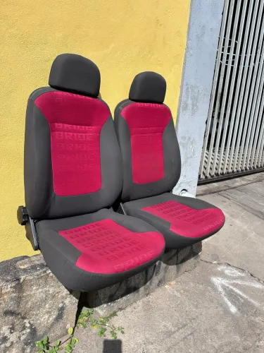Par de bancos Celta, Corsa, Prisma