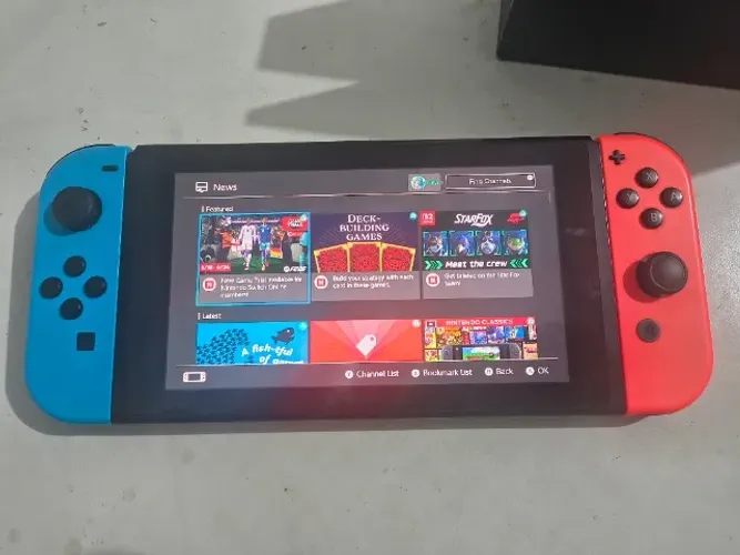Nintendo Switch v1 + Micro SD 128Gb + Case de proteção