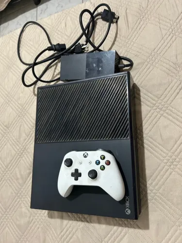 Vendo Xbox One + controle branco original