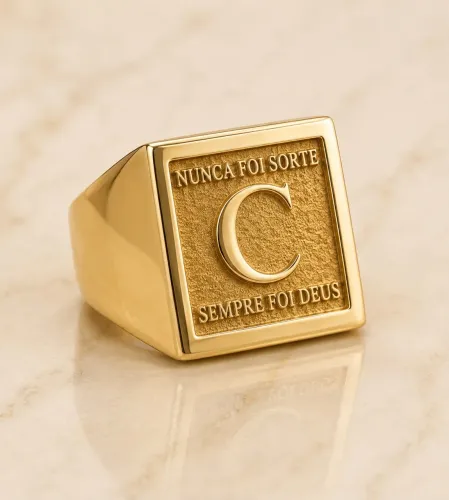 Anel Letra Personalizado em Ouro 18k 750