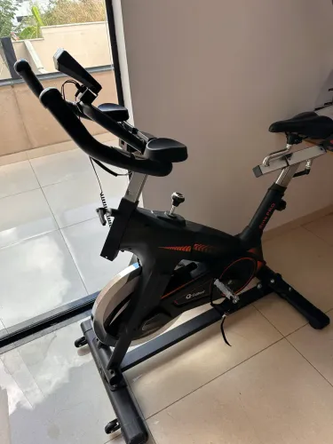 Bike spinning Gallant