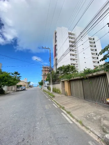 EXCELENTE CASA NA CRUZ DAS ALMAS - FINS COMERCIAS E RESIDENCIAIS.