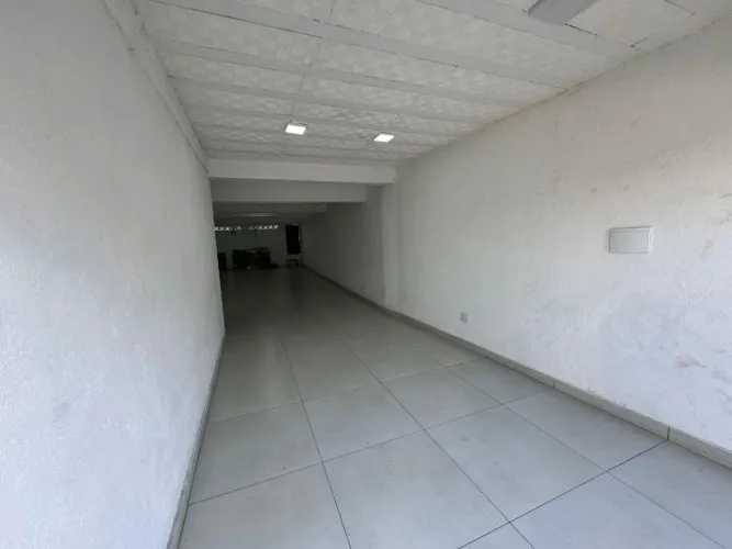 Loja, bairro São Bernardo