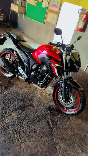Yamaha FZ 250cc Ano 2024 - Só Venda