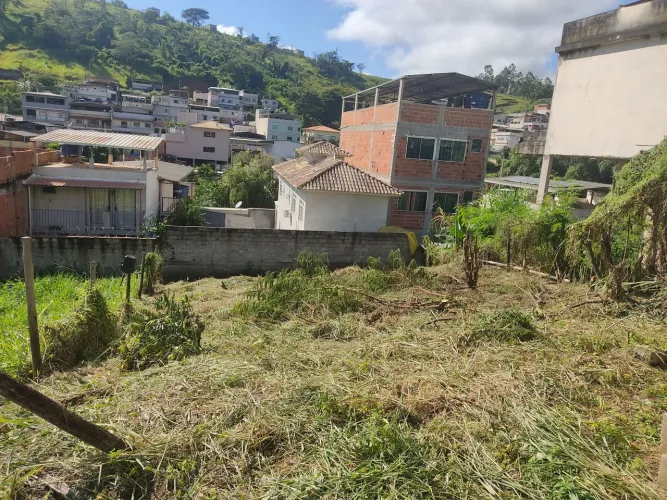 VENDO UM TERRENO NO BAIRRO ENCOSTA DO SOL UBA