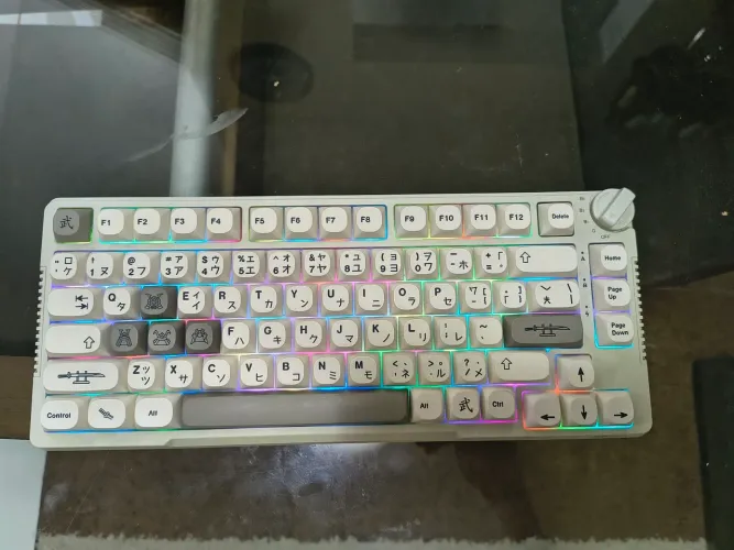 Teclado gamer RK-H85 RGB GASKET MOUNT + KEY CAPS EXTRAS