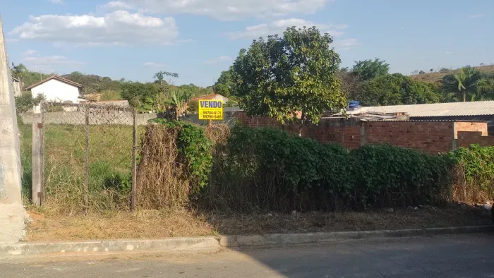 Terreno 742 m² - Plano - Bem Localizado -Jd Santa Maria