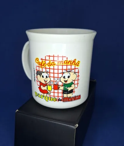 Caneca cafe da manhã parque da monica 