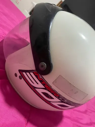 Capacete