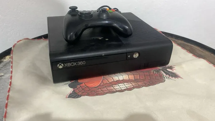 Vende-se Xbox 360