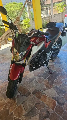Honda CB 300f
