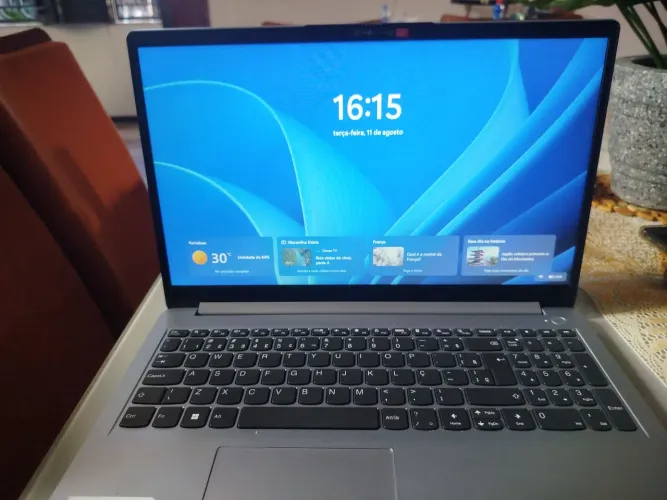 (4 anos de garantia) Lenovo IdeaPad 1i Intel Core i7-1255U 12GB 216GB SSD Windows 11