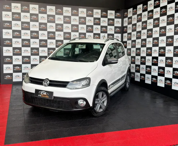Volkswagen Crossfox 1.6 MI Total Flex 8V 5P 2012