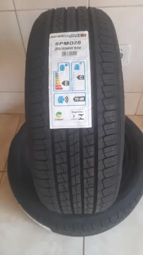 Par de pneus - 215/55 R18 95V - SPEEDMAX - valor 600,00 o par.