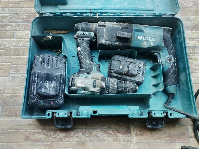 Kit Wesco + Case