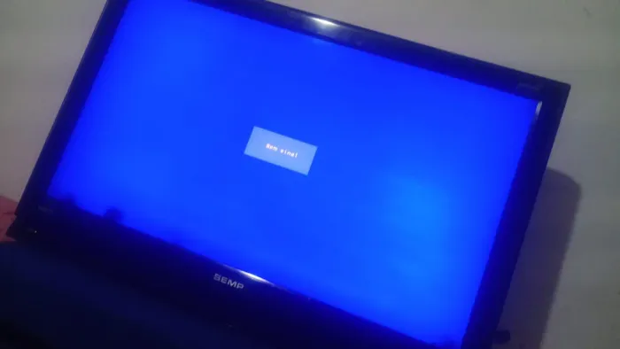 Vende-se Tv 32 polegadas $350 aceito proposta.   Motivo da venda que comprei outra maior .
