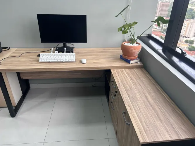 Mesa para escritório
