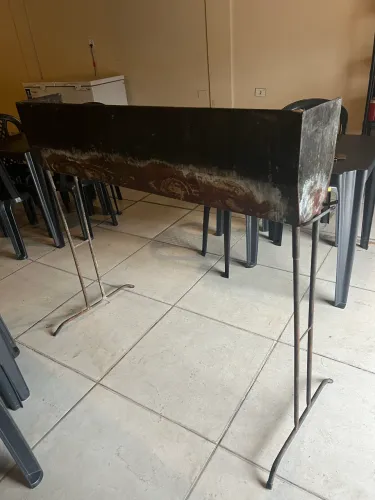 Churrasqueira para espetinho 