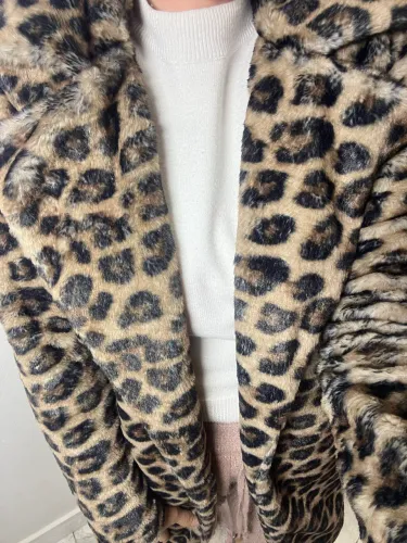 Casaco animal print tamanho P