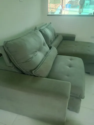 Sofá retrátil e reclinável cinza