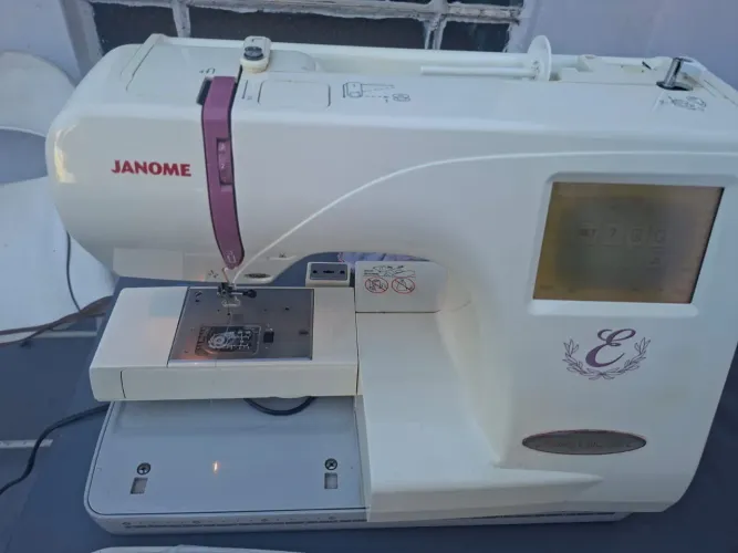 JANOME MEMORY CRAFT 350 E