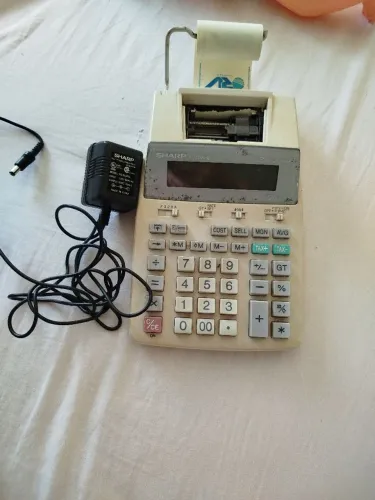 Calculadora Sharp EL 1750 P