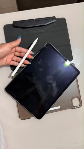 iPad Pro 11? Wi-Fi 128gb cinza 4ª geração 2022 M2 + Apple Pencil 2ª geração