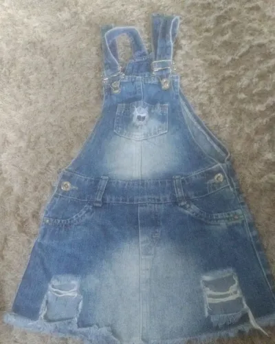 Alguém com roupas infantil para menina de 4 a 6 anos para doação?