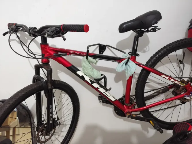 Vendo 2 Mountain Bike em Ótimo estado.