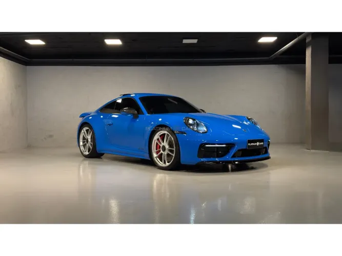 Porsche 911 Carrera 3.0 24V H6 PDK 2022