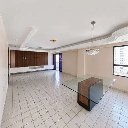 Oportunidade!! Apartamento com 150m² no coração de Lagoa Nova - 450mil