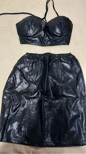 Conjunto couro fake