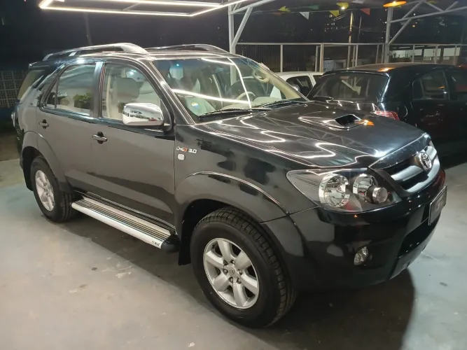 Toyota Hilux SW4 SRV D4-d 4X4 3.0 TDI Dies. AUT 2008