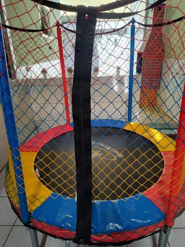 Pula Pula Novo Com Escada
