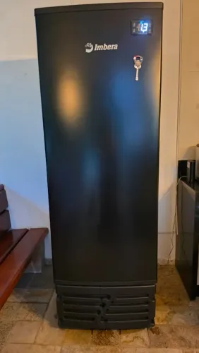 Cervejeira / refrigerador comercial Imbera