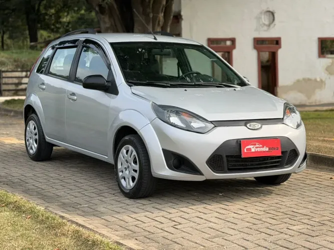 Ford Fiesta 1.0 Rocam SE Plus Hatch 8V Flex 4P Manual 2014