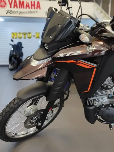 Lander 250 - Marcos Yamaha