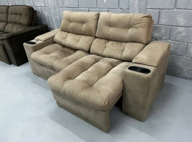 Sofá Retrátil e Reclinável 2.05m C/ Porta Copos + Carregador ( Direto da Fábrica ) 