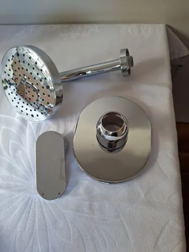 Chuveiro Deca de parede com tubo flex cromado + monocomando cromado