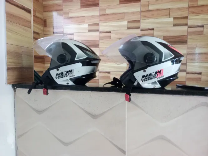 Capacete