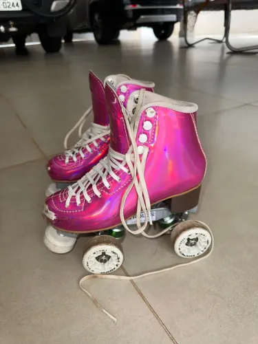Patins Rye rosa tamanho 34 br usado