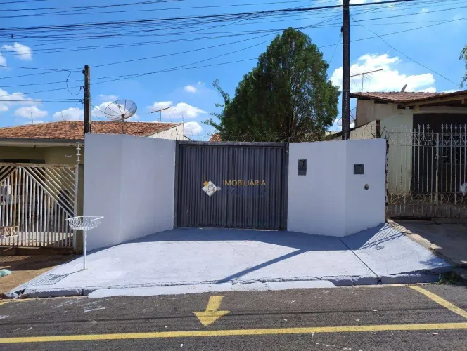 Linda casa residêncial no Vila Elmaz, Excelente localização, próximo ao Shopping Cidade No