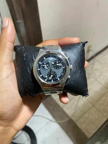 Swatch Série prata médio 