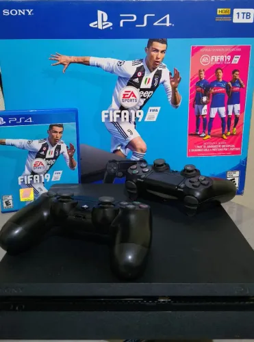 Ps4 1Tb slim