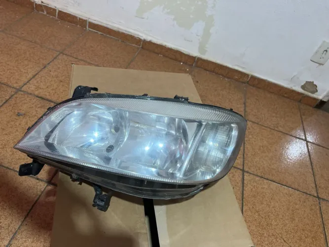 Farol zafira 2001 a 2003